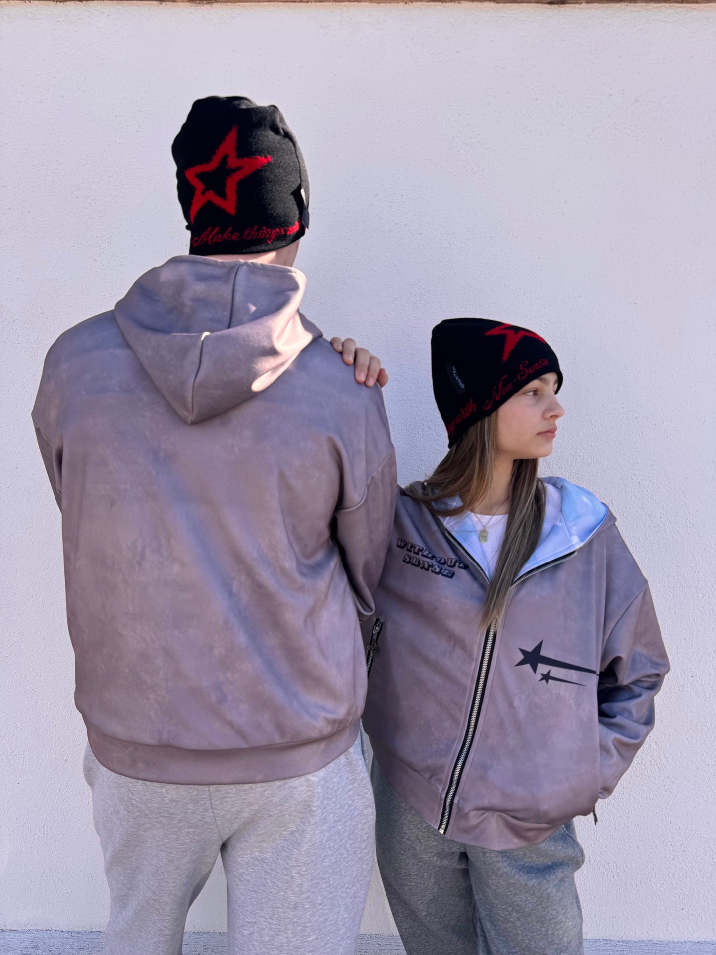 RED🔺STAR🔻KNITTED BEANIES