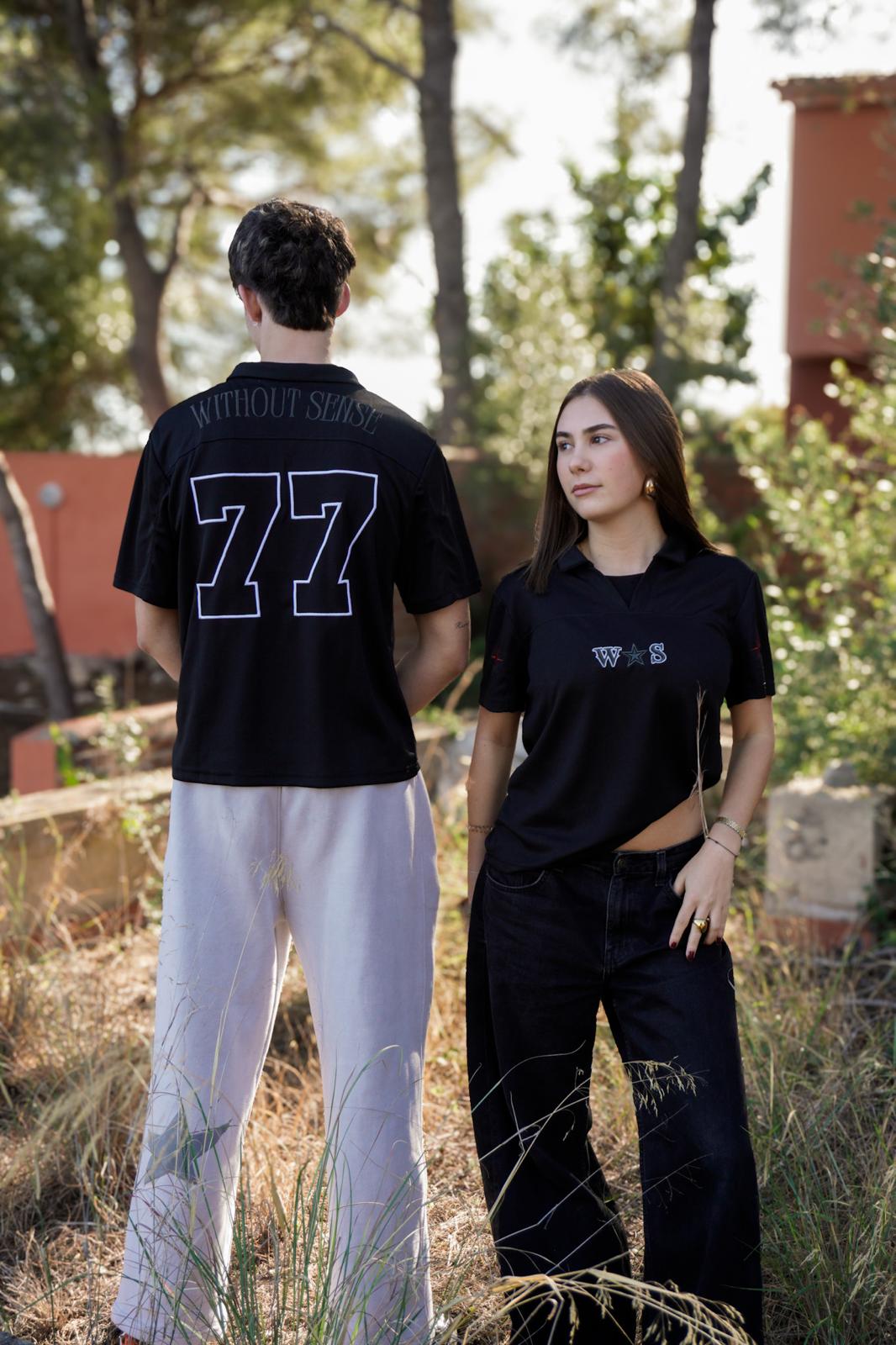 7️⃣7️⃣ POLO-TEE